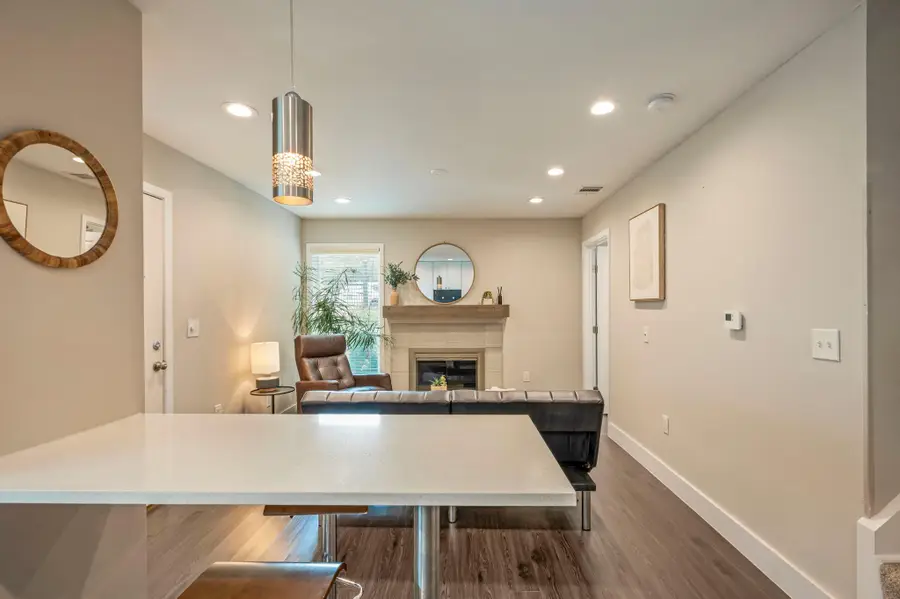 935 La Posada Dr #148, Austin, TX 78752 - Image #3