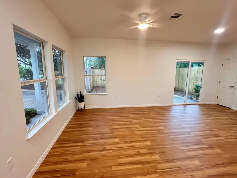 1122 Mansell Ave, Austin, TX 78721 - #3