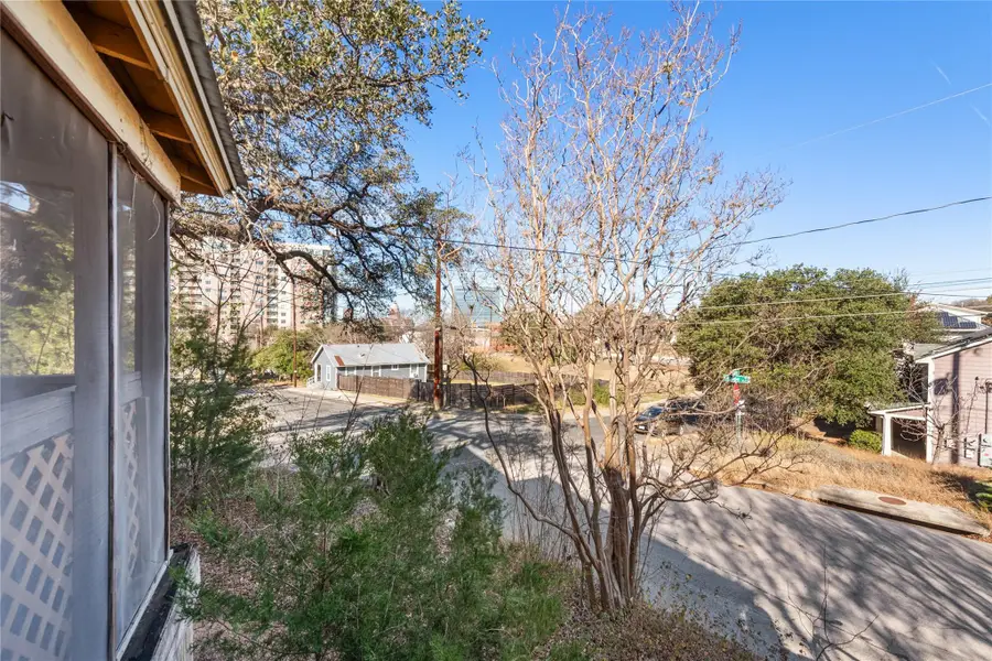 1001 Catalpa St, Austin, TX 78702 - Image #3