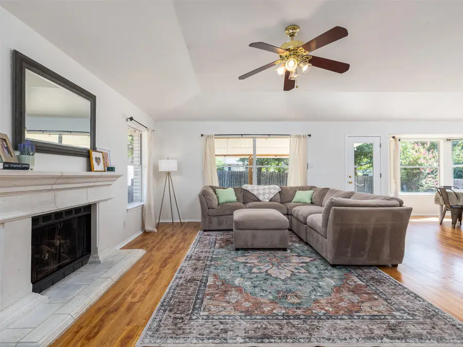 1209 Highland Dr, Cedar Park, TX 78613 - #3
