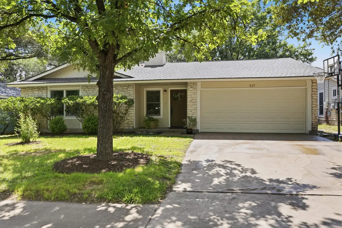 617 Blackberry Dr, Austin, TX 78745 - #1