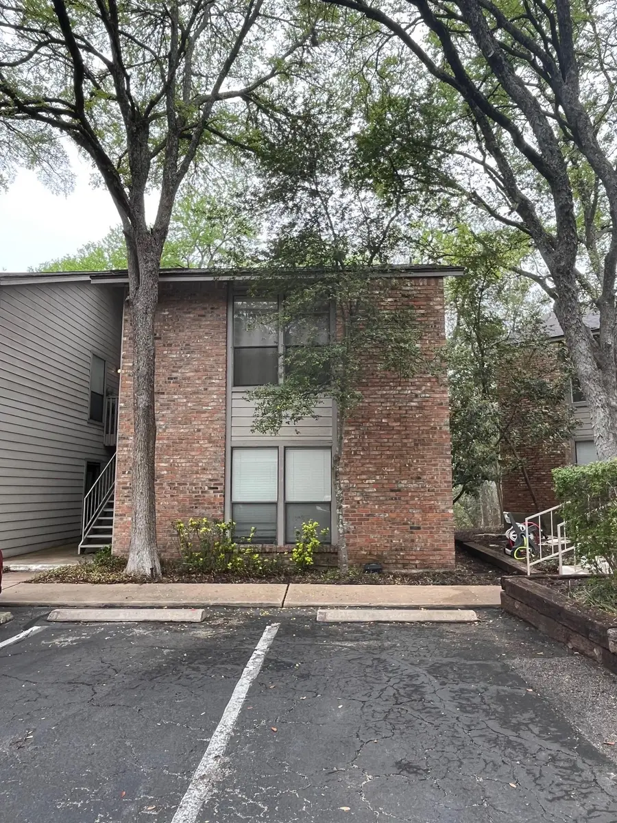 3839 Dry Creek Dr #223, Austin, TX 78731 - #2