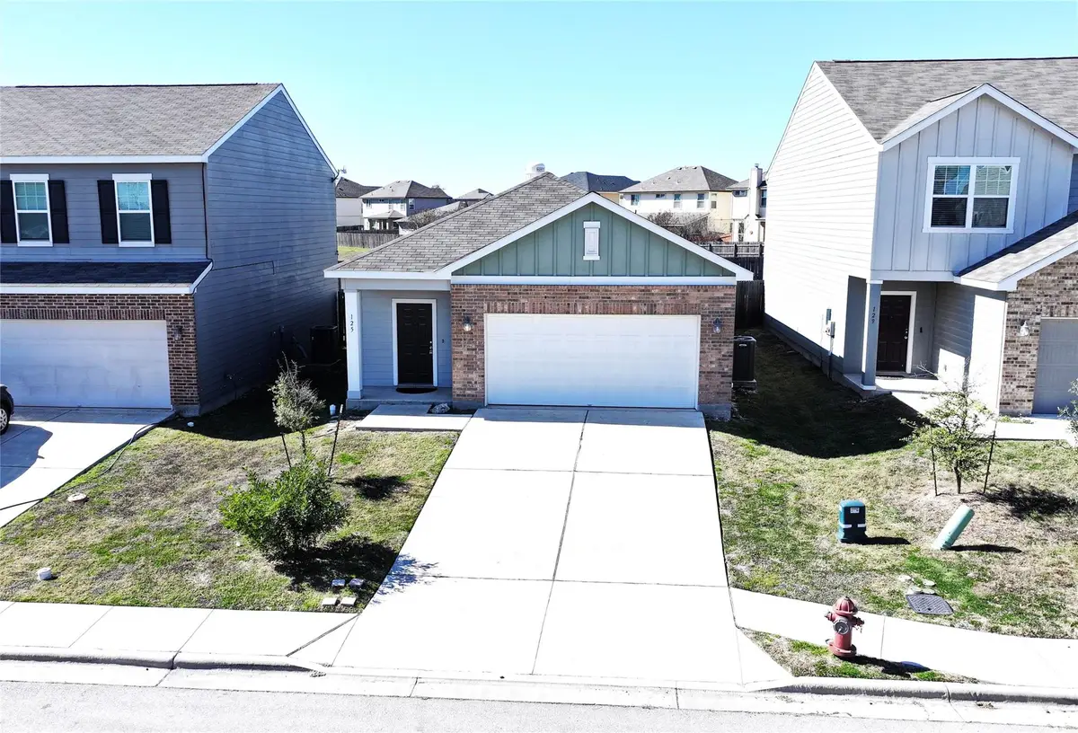 125 Woodpecker Run, Jarrell, TX 76537 - #1