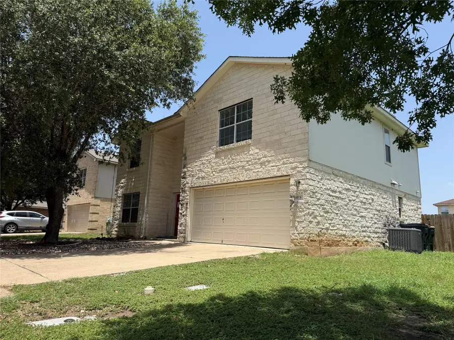 113 Outfitter Dr, Bastrop, TX 78602 - #2