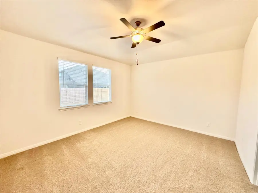 174 Pendleton Dr, Kyle, TX 78640 - #3