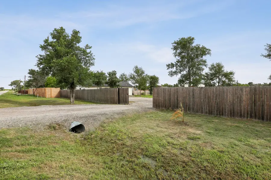 114 Jaguar St, Cedar Creek, TX 78612 - #2