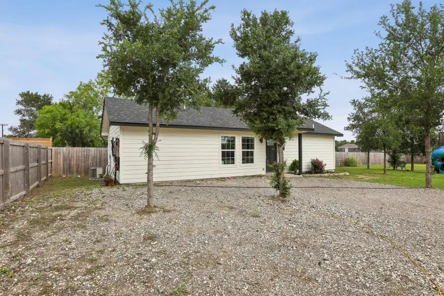 114 Jaguar St, Cedar Creek, TX 78612 - #3