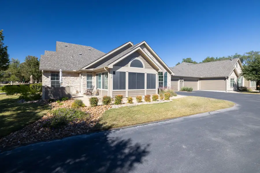 30 Wildwood Dr #32, Georgetown, TX 78633 - Image #2