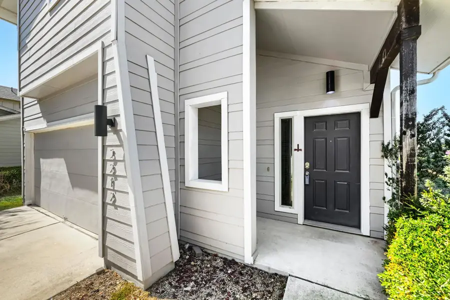 5212 Ingersoll Ln, Austin, TX 78744 - #2