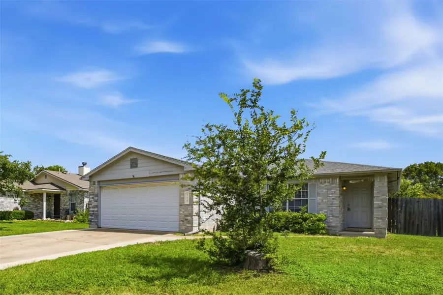 718 Blair Ave, Bastrop, TX 78602 - #2