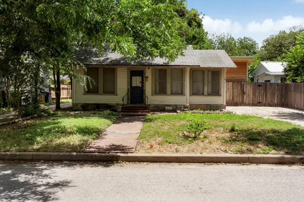304 W 42nd St, Austin, TX 78751