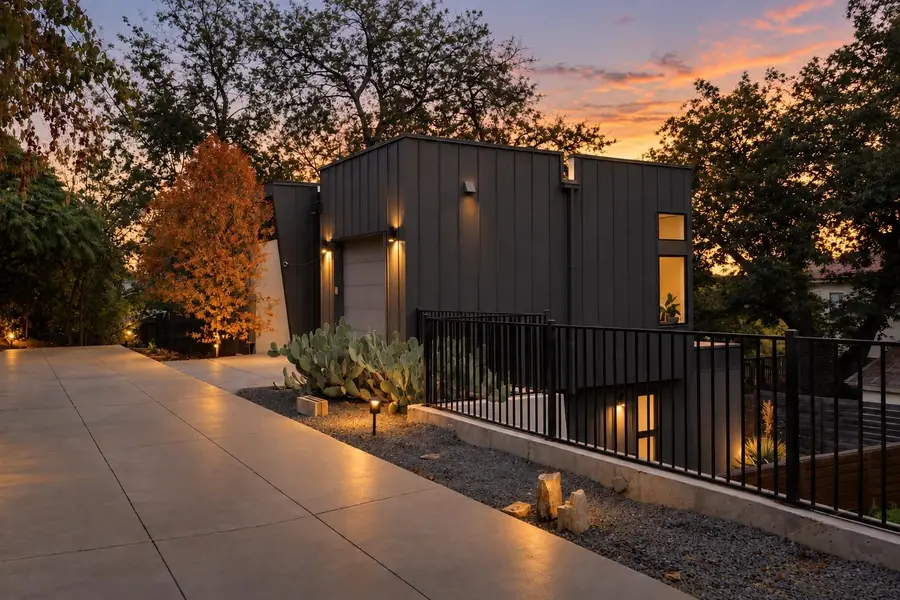 1106 Algarita Ave #2, Austin, TX 78704 - #2