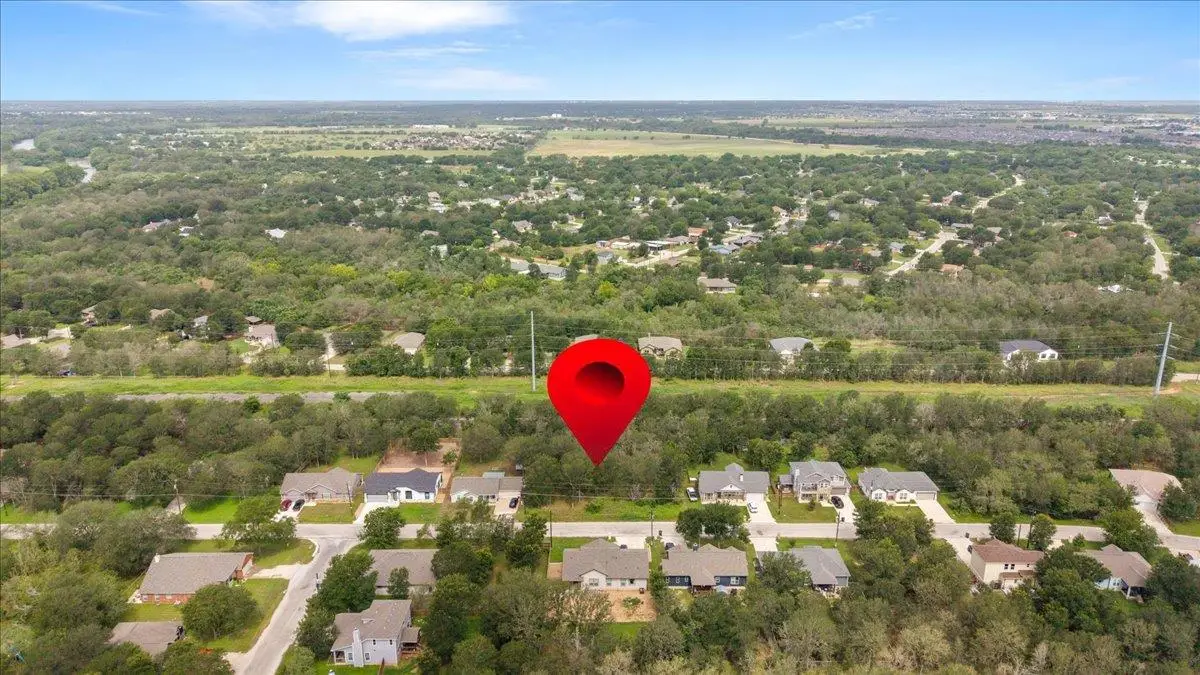192 Waikakaaua Dr, Bastrop, TX 78602 - #1