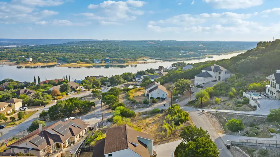 408 Rogart Dr, Spicewood, TX 78669 - #3