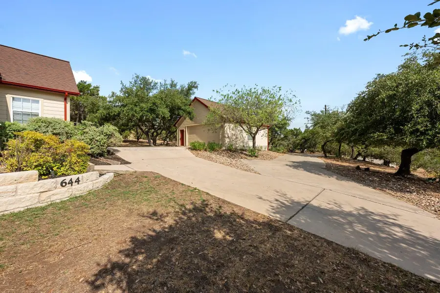 644 Newport Dr, Spicewood, TX 78669 - #3