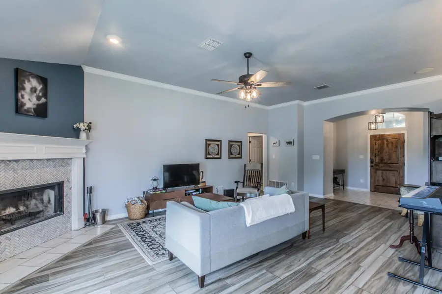 1501 Loving Trl, Belton, TX 76513 - #3