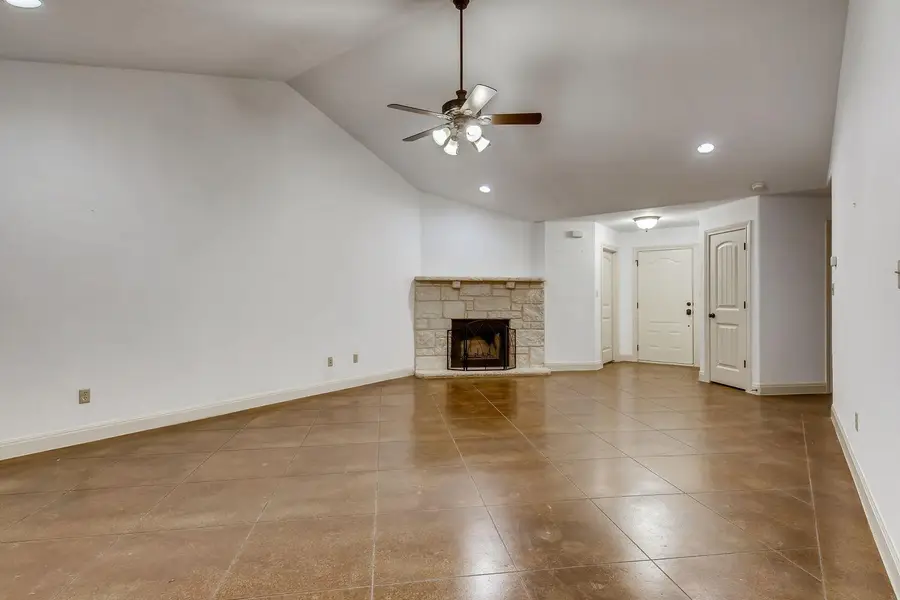 300 S Venture Blvd S, Lago Vista, TX 78645 - #2