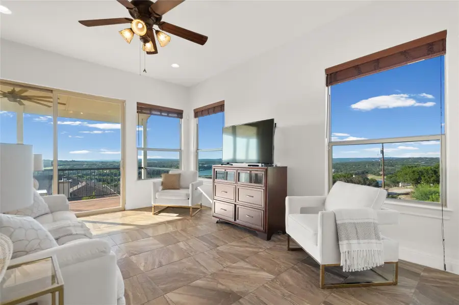 406 Rogart Dr, Spicewood, TX 78669 - #2