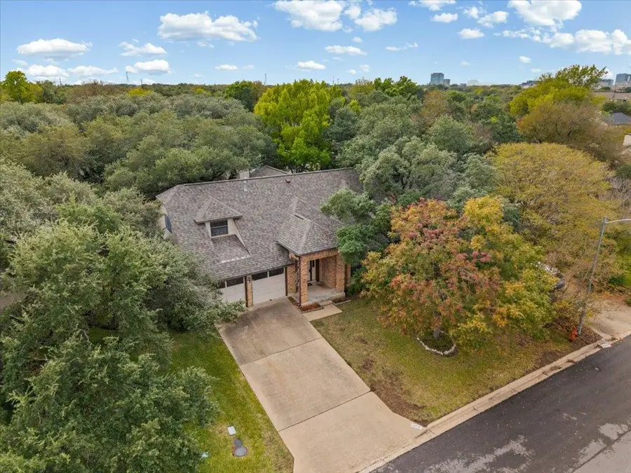 12036 Lincolnshire Dr, Austin, TX 78758 - Image #3