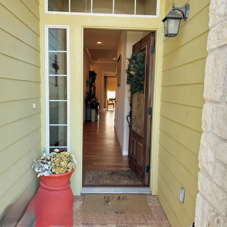 117 Pinehurst St, Meadowlakes, TX 78654 - #2