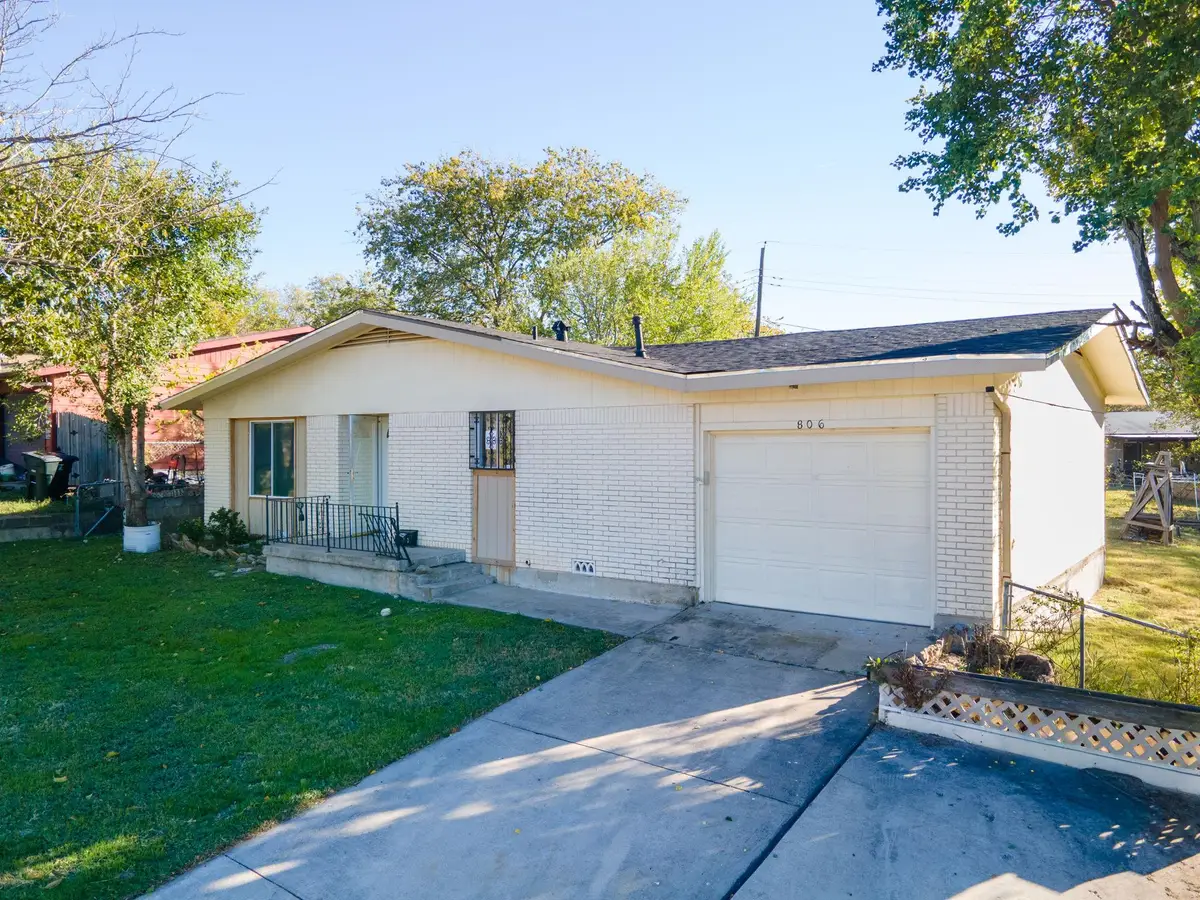 806 W Bryce Ave, Killeen, TX 76541 - Image #1