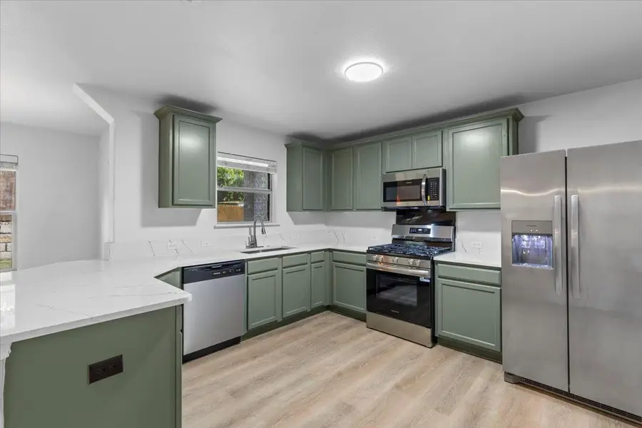 5940 Silver Screen Dr, Austin, TX 78747 - Image #2