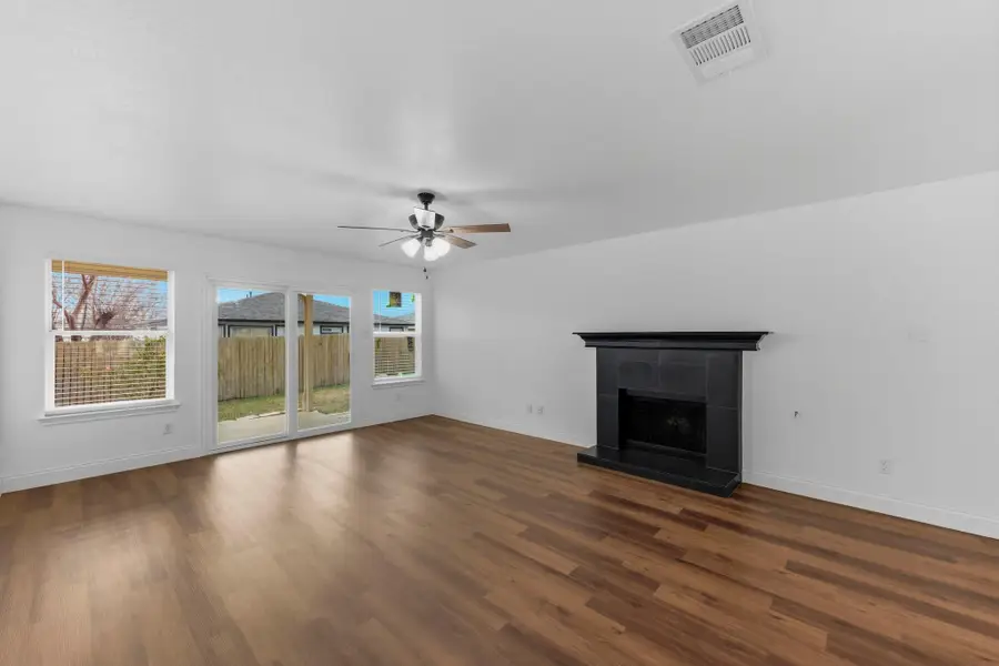 3817 Haleys Way, Round Rock, TX 78665 - Image #2