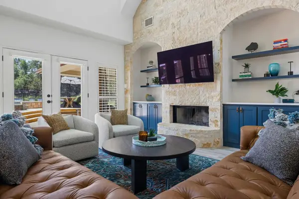 220 Sundance Trl, Dripping Springs, TX 78620