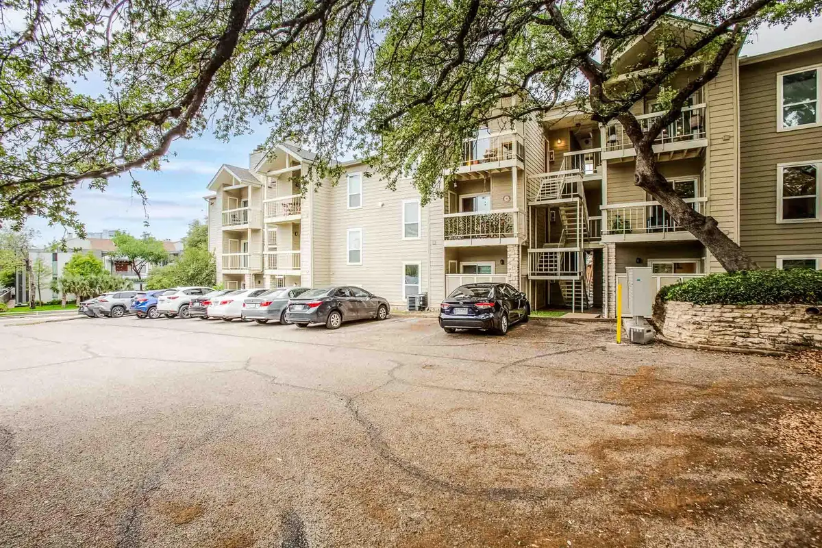 114 E 31st St #207, Austin, TX 78705 - #1