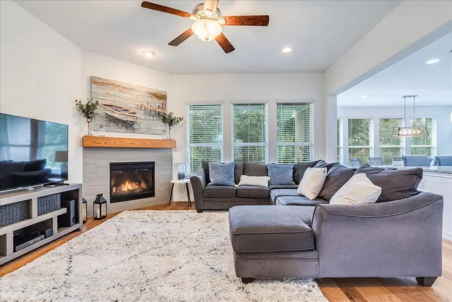 19619 Summit Glory Trl, Spicewood, TX 78669 - Image #2