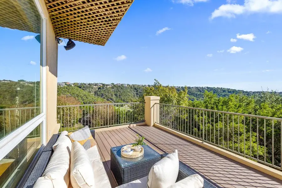 4541 Golf Vista Dr, Austin, TX 78730 - Image #2