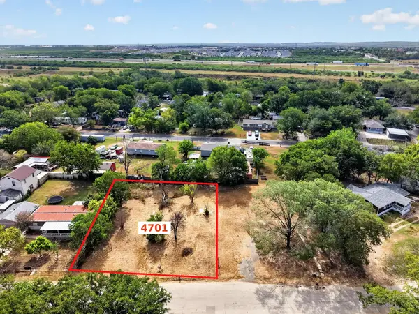 4701 Whirlaway St, Del Valle, TX 78617