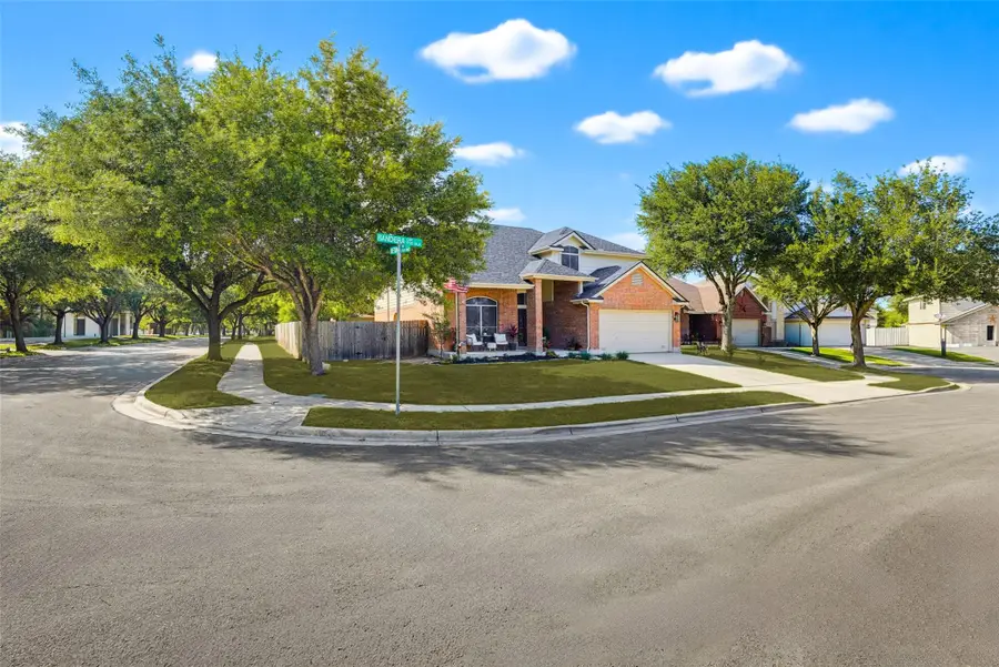 518 Bandera Cir Cir, New Braunfels, TX 78130 - #2