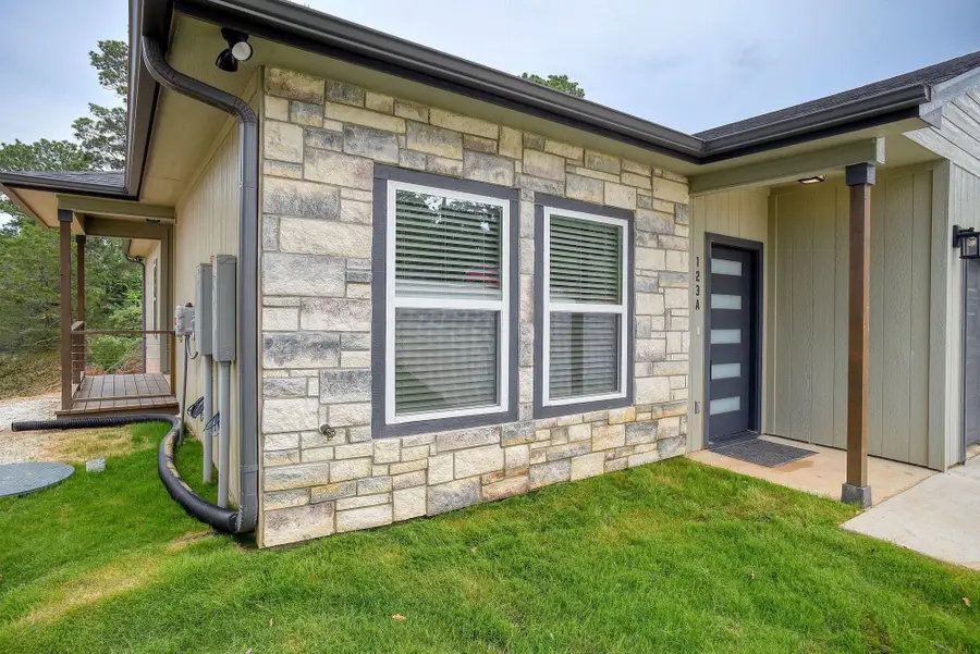 123 S Kanaio Dr #A, Bastrop, TX 78602 - #2