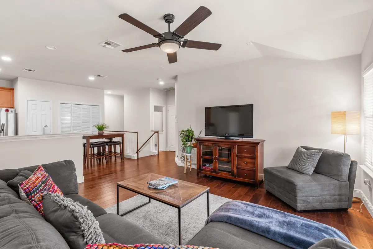 1900 Scofield Ridge Pkwy #5901, Austin, TX 78727 - Image #1