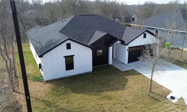 113 E Keomuku Ln, Bastrop, TX 78602