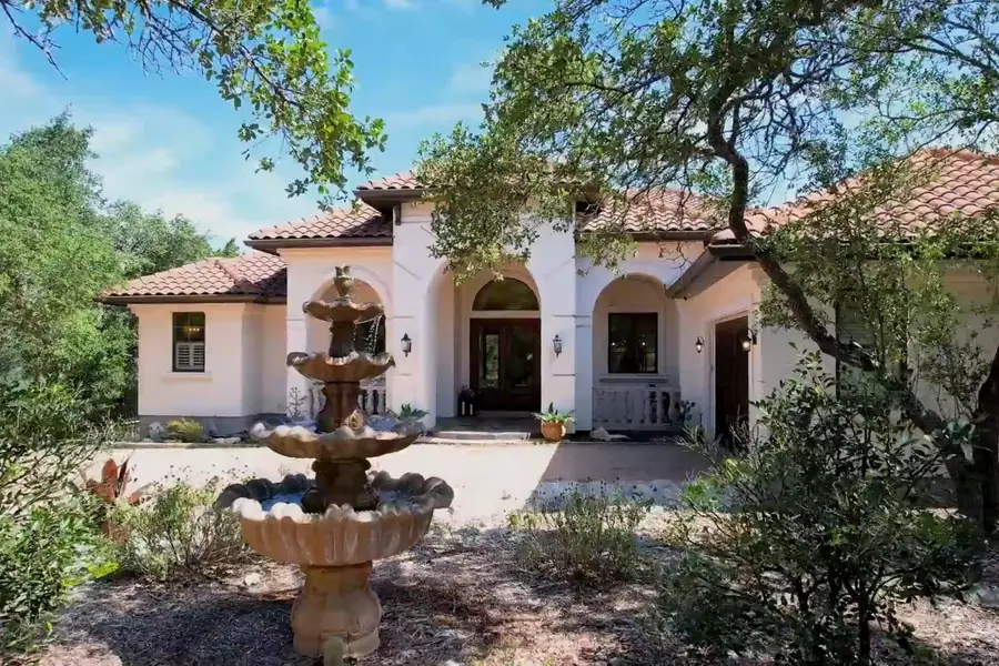 817 Woodcreek Ranch Rd, Wimberley, TX 78676 - #2
