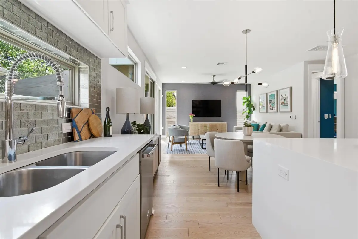 2710 Zaragosa St #A, Austin, TX 78702 - #1