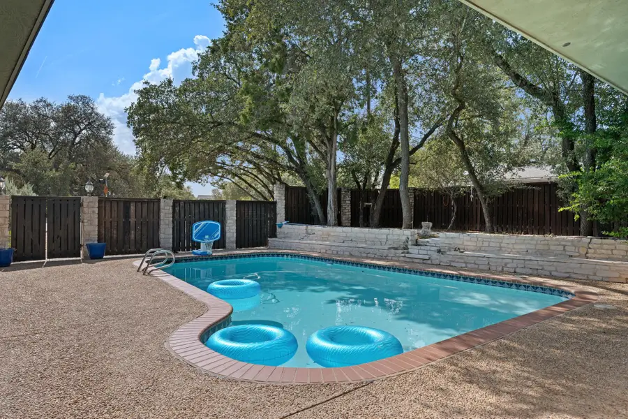 701 Dragon, Lakeway, TX 78734 - Image #2