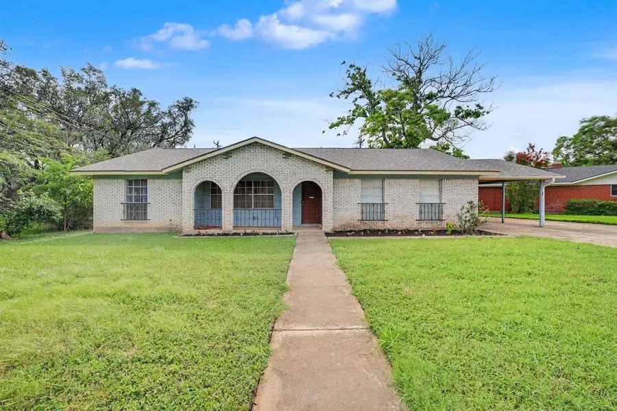 1811 Terry Ln, Georgetown, TX 78628 - #3