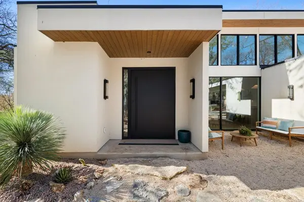 4 Westgate Cir, Austin, TX 78746