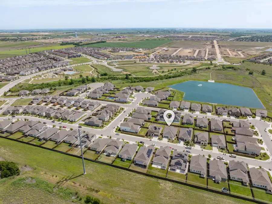 209 Thurman Holt Rd, Hutto, TX 78634 - Image #2