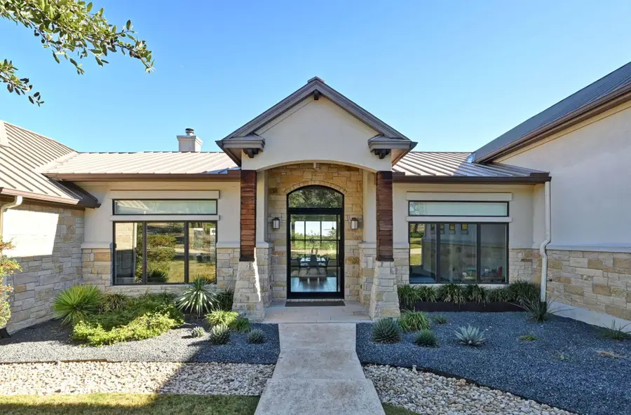 4217 Verano Dr, Austin, TX 78735 - Image #2