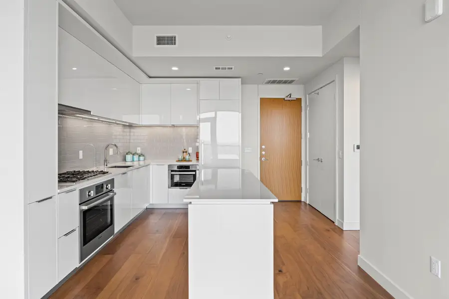 44 East Ave #3406, Austin, TX 78701 - Image #2