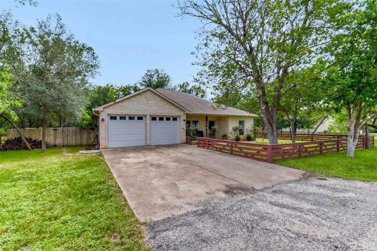 115 Mokulua Ln, Bastrop, TX 78602 - #1