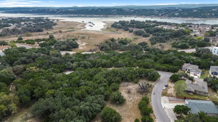 21002 Santa Rosa Ave, Lago Vista, TX 78645 - Image #2