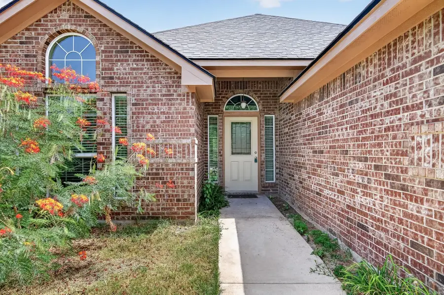 1512 Shadow Walk, Lockhart, TX 78644 - #3