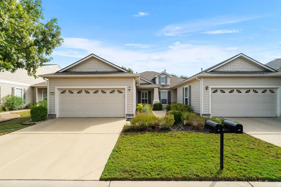 105 Nassau Cir, Georgetown, TX 78633 - #2