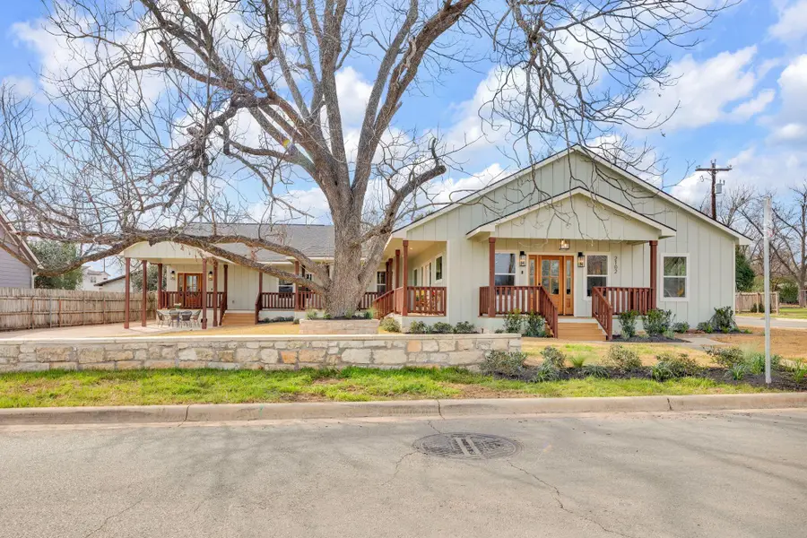 2102 S Church St, Georgetown, TX 78626 - #2