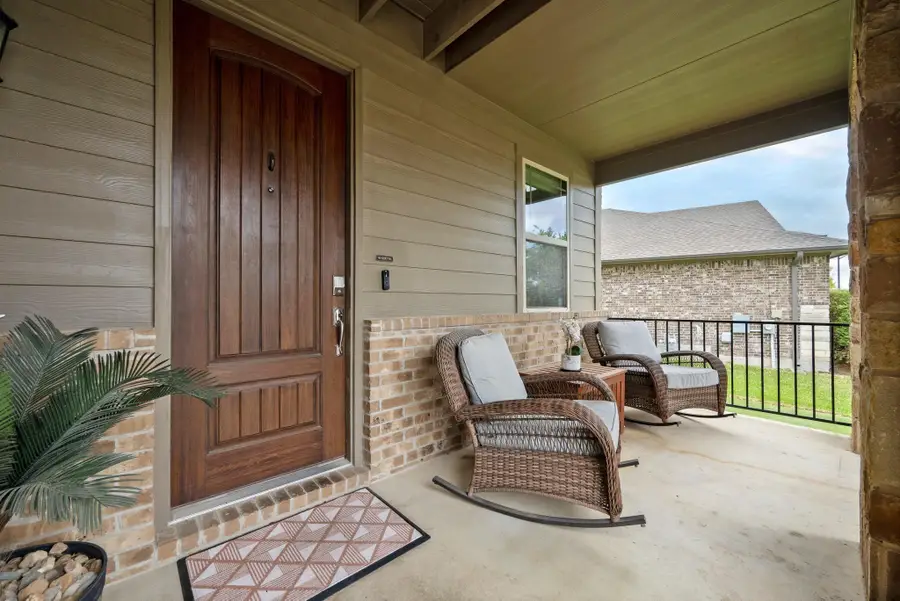 144 Mount Ellen St, Hutto, TX 78634 - #3